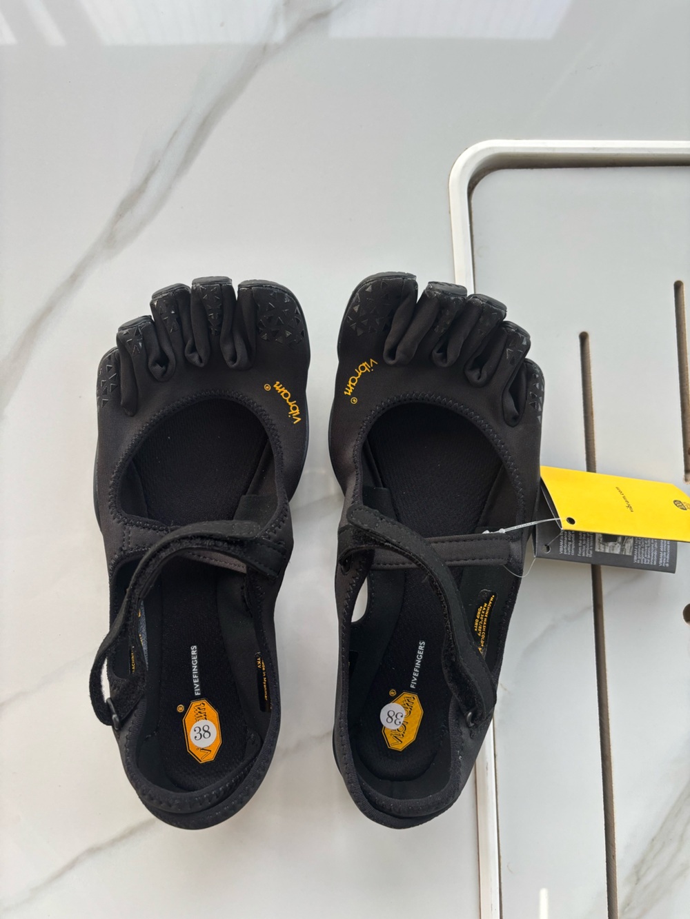 Vibram Black Women's FiveFingers Minimalist Toe Shoes